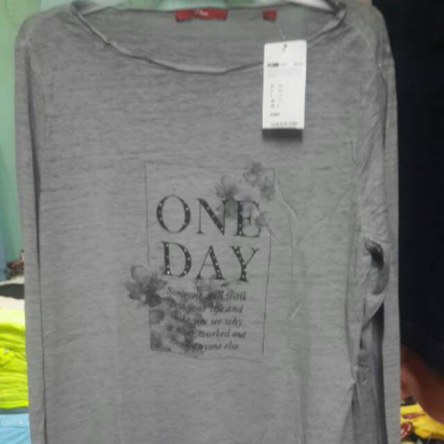 Kaos wanita s oliver original