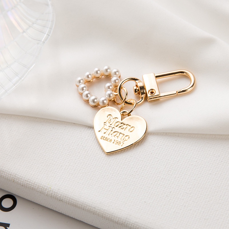 Creative Cute Girl Letter Peach Heart Shell Artificial Pearl Metal Car Keychain Pendant