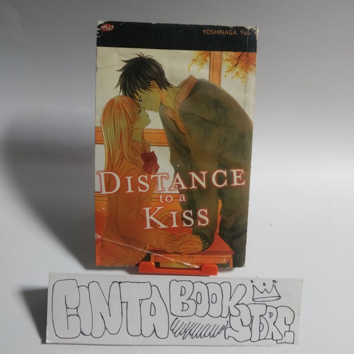 Buku komik Distance to a kiss
