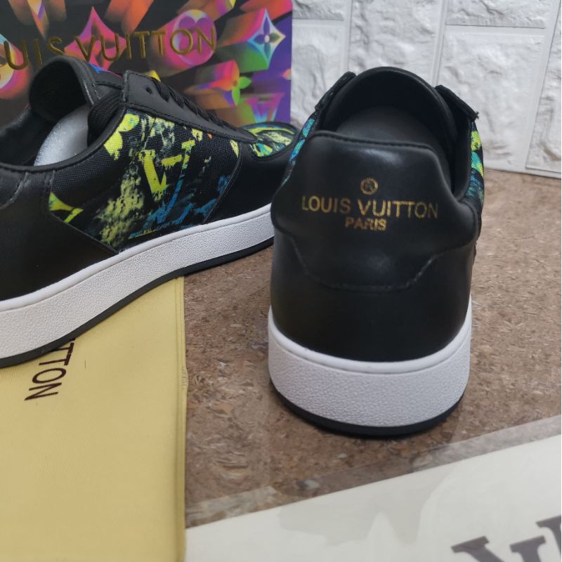 sepatu lv sneaker mirror quality lou is vuitton shoes pria Multi warna mix