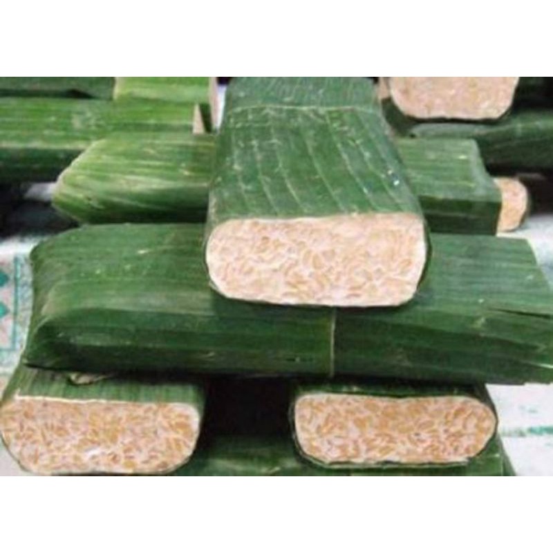 

Tempe Bungkus Daun Satu Papan / Bungkus Plastik / Tempe Kedelai Fresh Segar