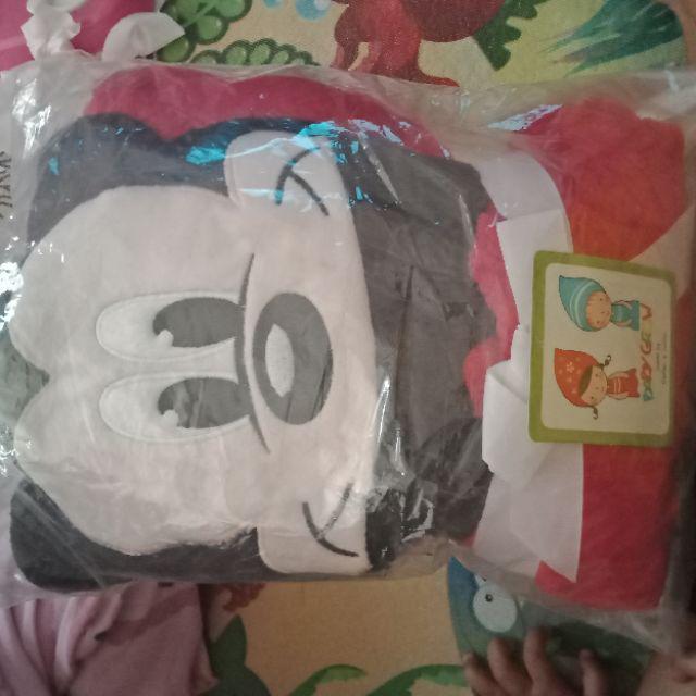 Selimut Topi Karakter Disney Edition