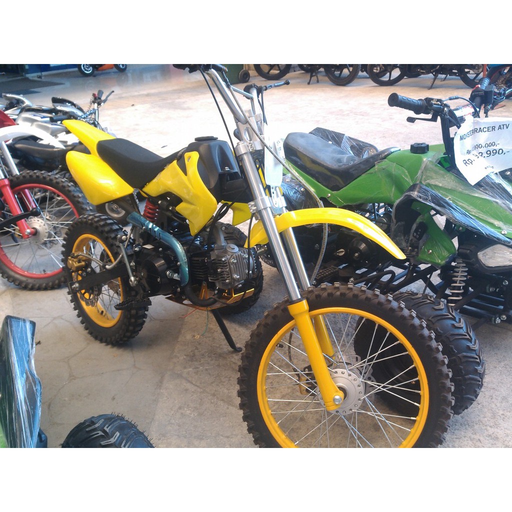  Motor  Cross Trail  110 cc pas banget buat kamu yg  hobi 