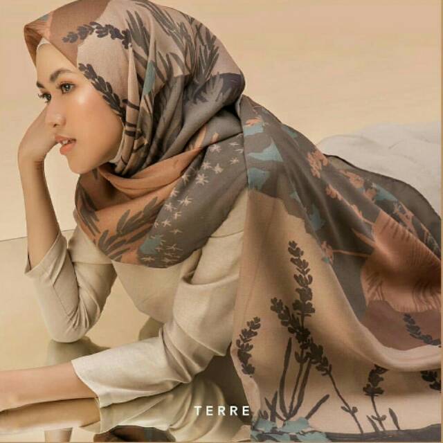 Kamara scarf Terre Kami. By KAMIIDEA