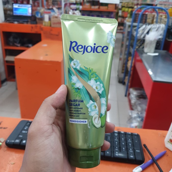 170ML - REJOICE CONDITIONER KONDISIONER RAMBUT PARFUM SGR ANTI KETOMBE atayatoko