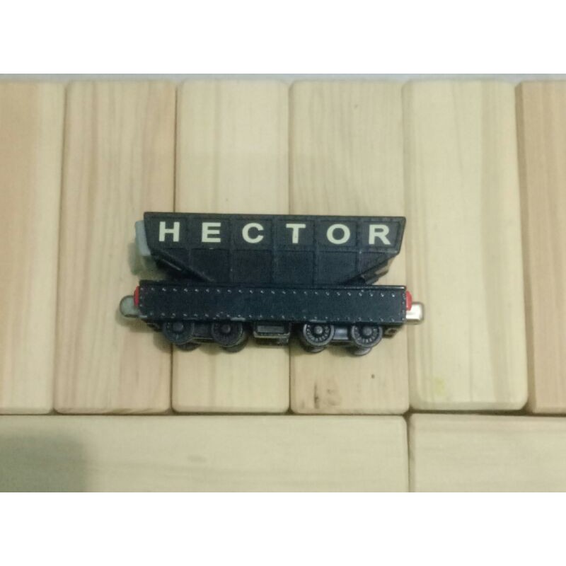 THOMAS AND FRIENDS HECTOR MAGNET PRELOVED