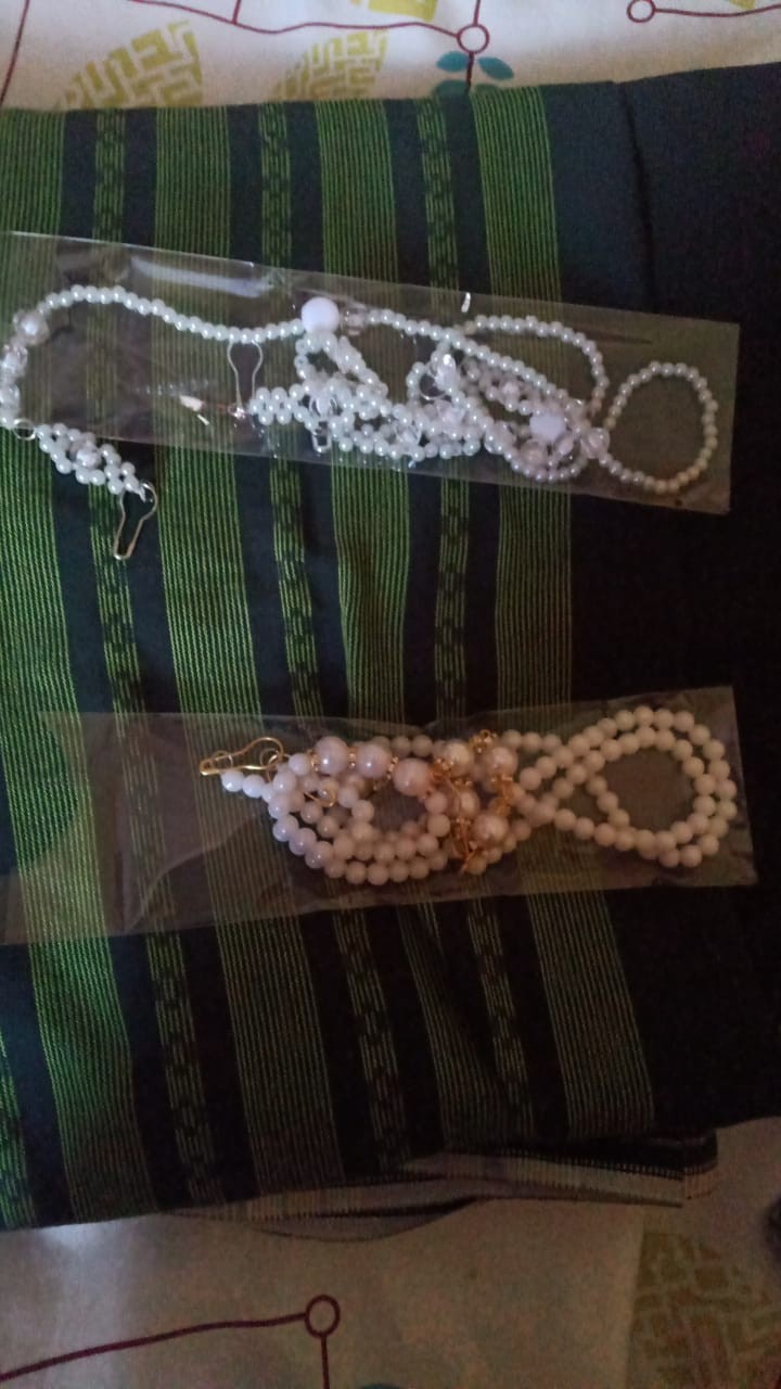 Konektor Masker Dan Kalung Masker Putih Terlaris