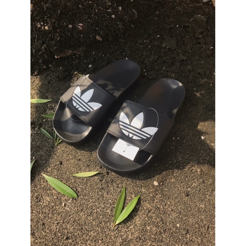 Sendal Adidas Trefoil Originals