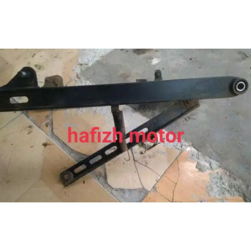 Aren sasis ayun ayun tengah Supra x 125 lama