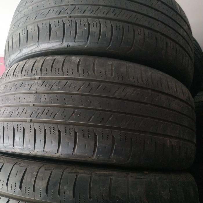 Ban mobil 255/50 R20 bekas