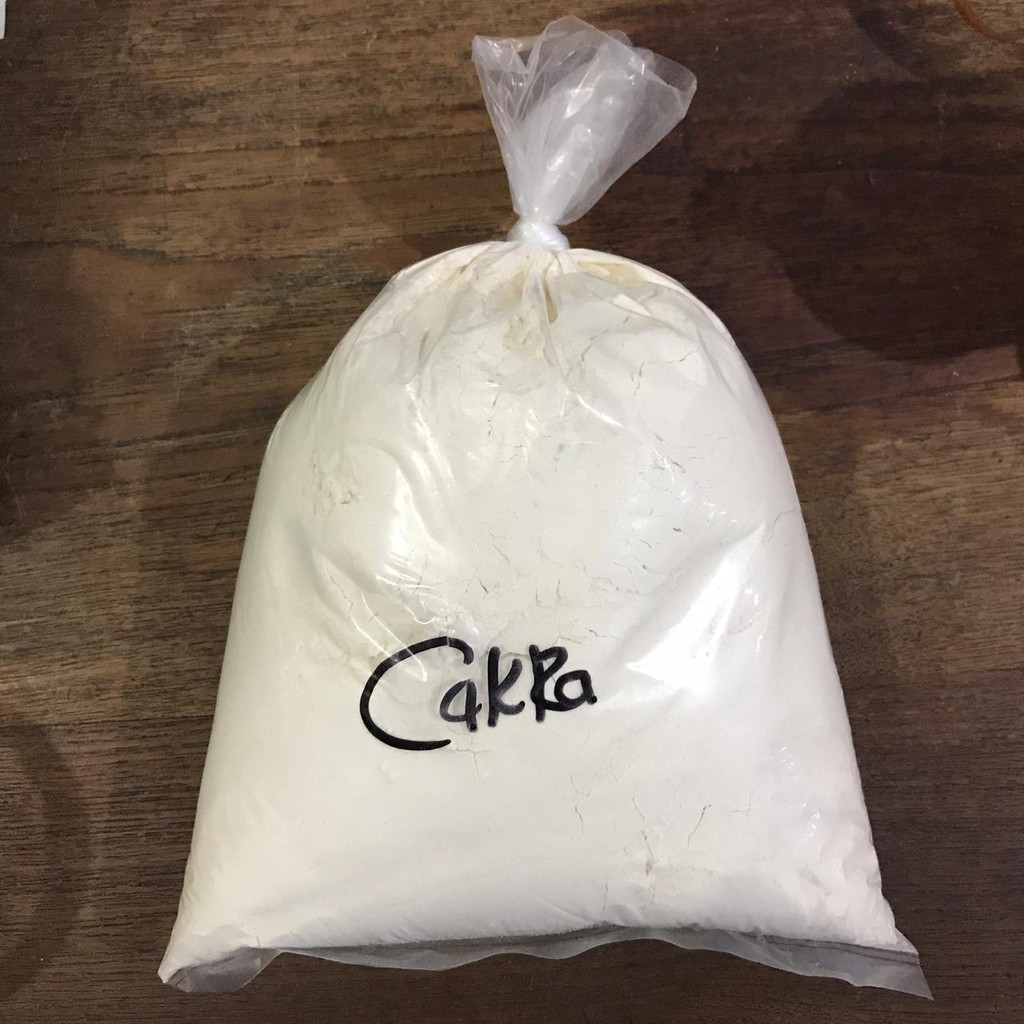 Tepung Terigu Cakra Kembar  Repack 1kg