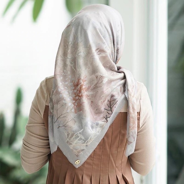 Buttonscarves Savanna Series