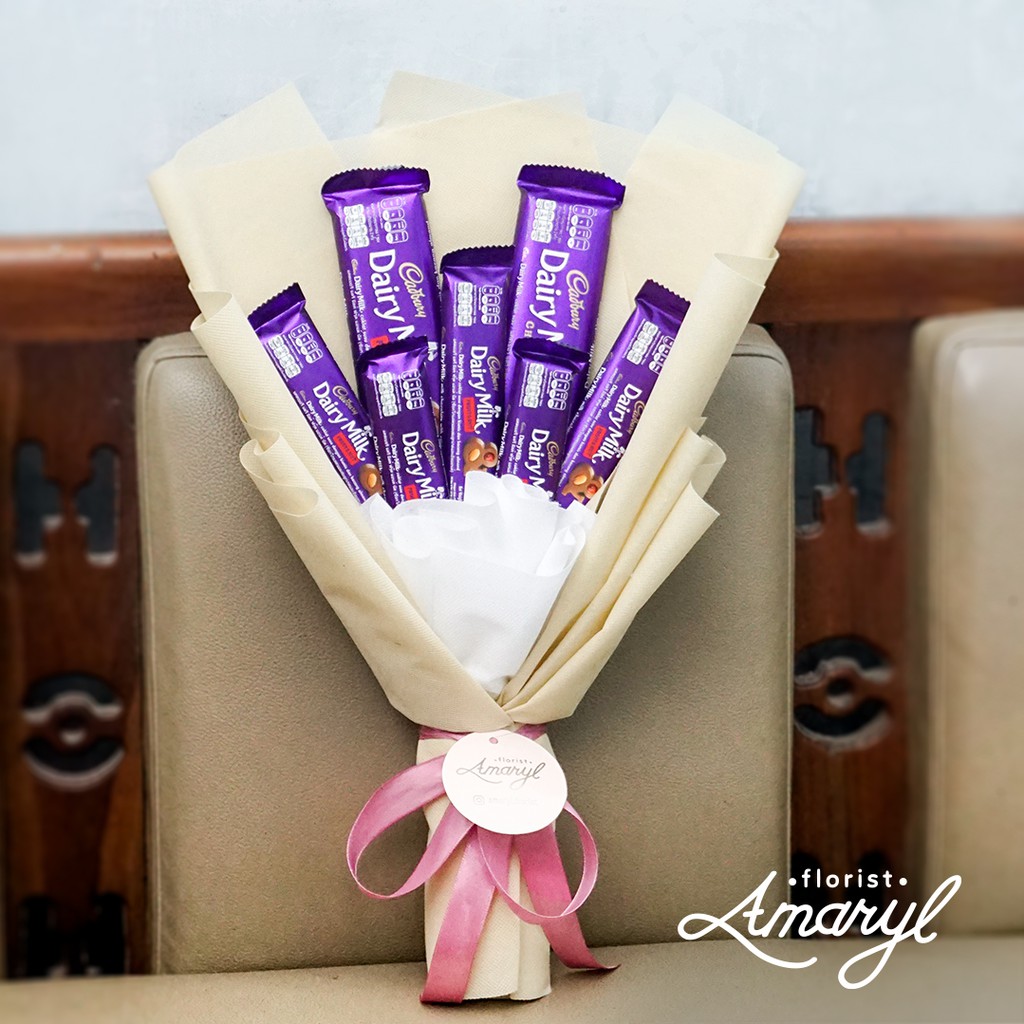

Buket Coklat dengan Wrapping Kain Spunbond