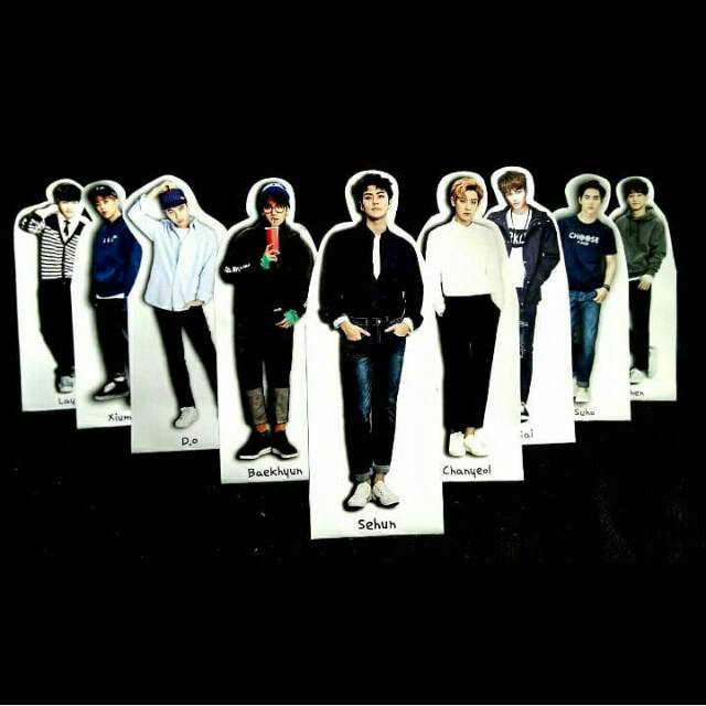 STANDEE EXO ALL MEMBER