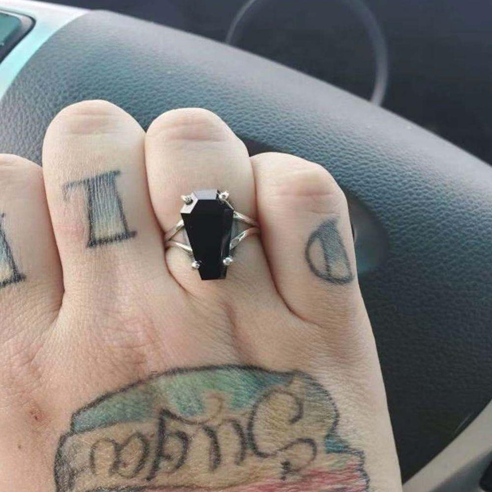 Cincin Bentuk Peti Mati Gaya Punk Gothic Untuk Pria Dan Wanita