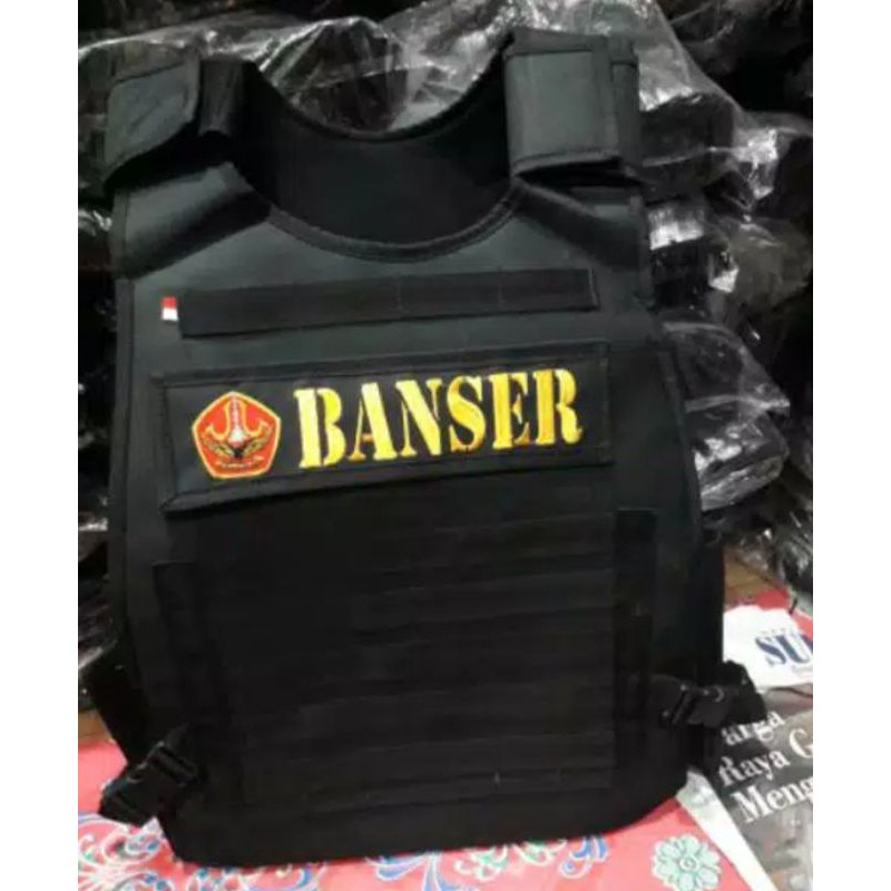 Rompi banser hitam