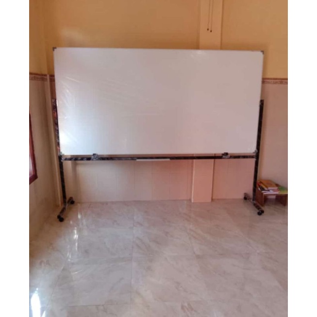 

papan tulis / whiteboard Daiki UK 120x180 cm single face kaki roda