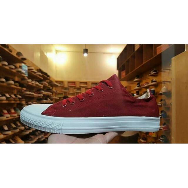 Sepatu Converse Chuck Taylor CT Red Maron Merah Cewek Cowok Abu Putih Hitam Navy