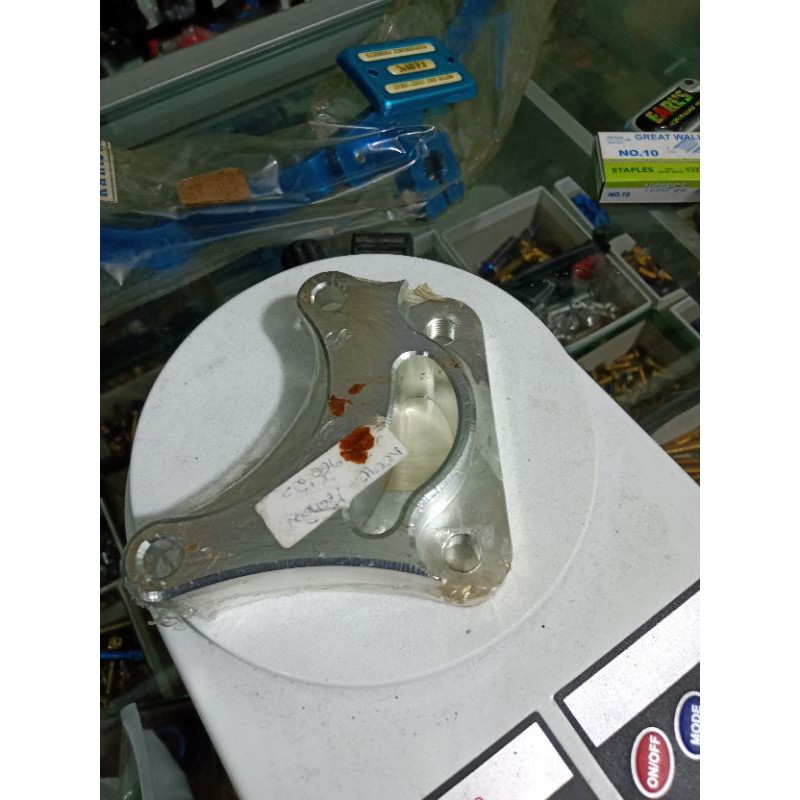 breket kaliper 2p brembo nissin ktc dll disk 300mm nouvo fizr jupiter z burhan vega lama