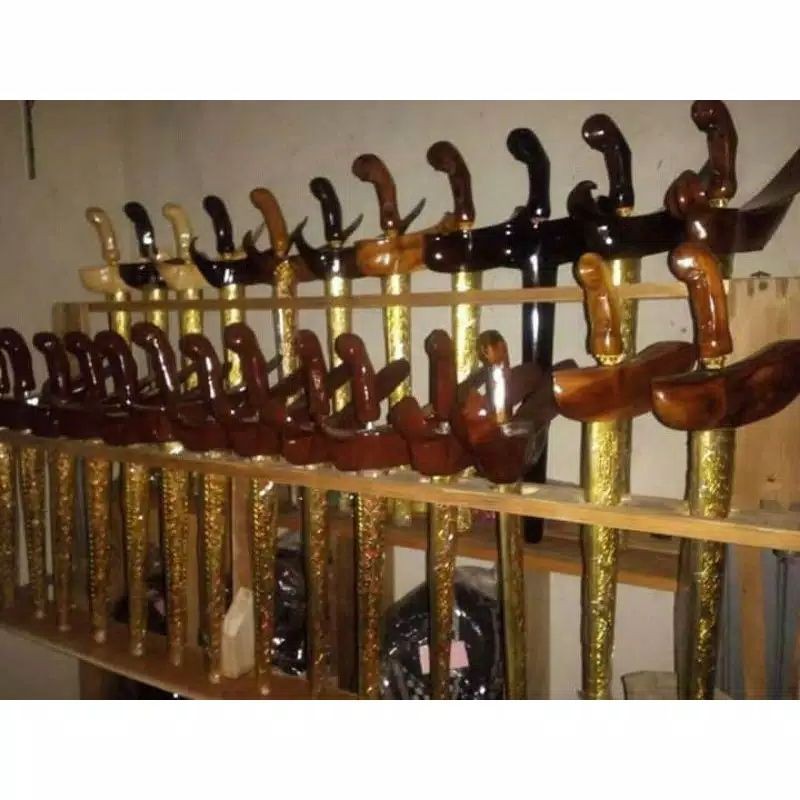 Keris Acsessories Busana Jawa Manten Warangka Sonokeling dan CendanaJawa