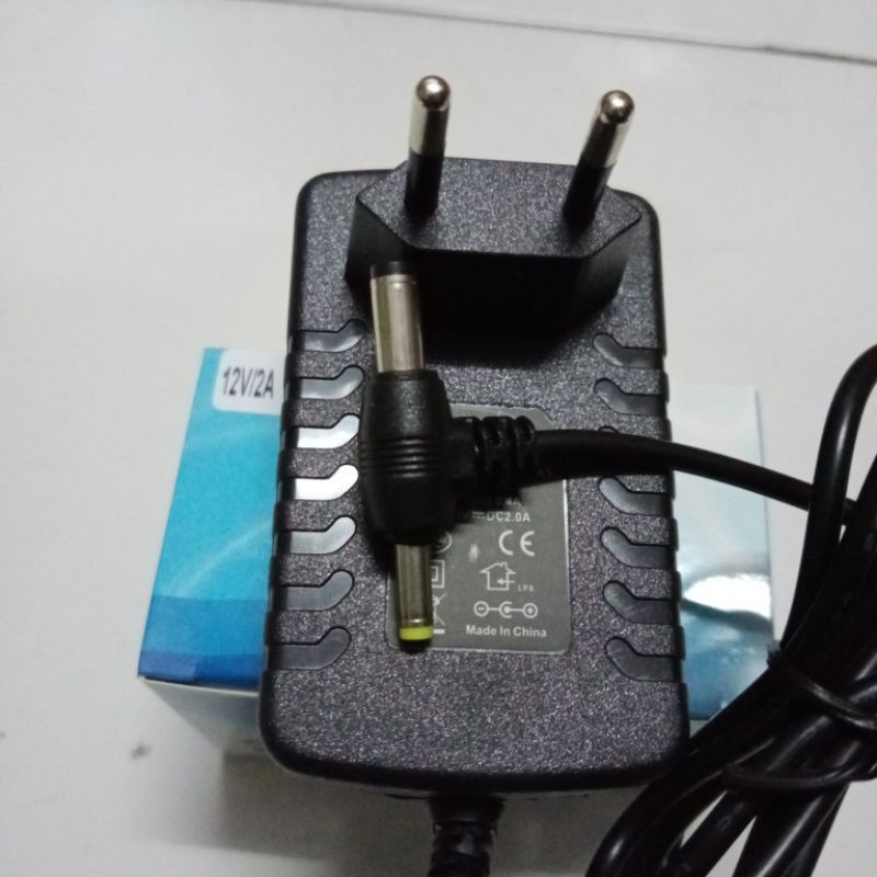 ADAPTOR 12V 2A