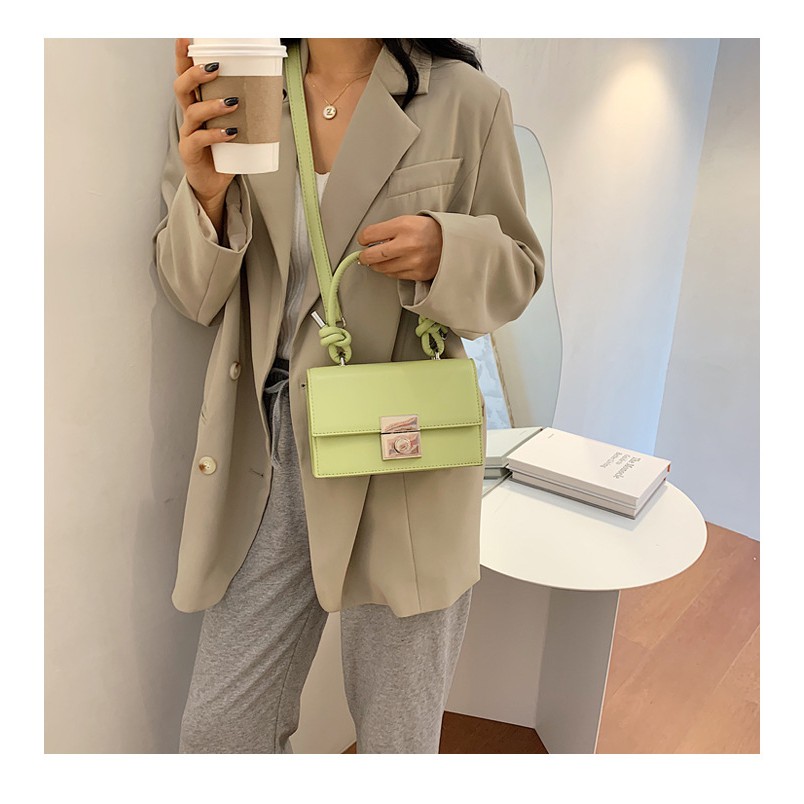 TAS SELEMPANG WANITA OIKO LILY SLING BAG