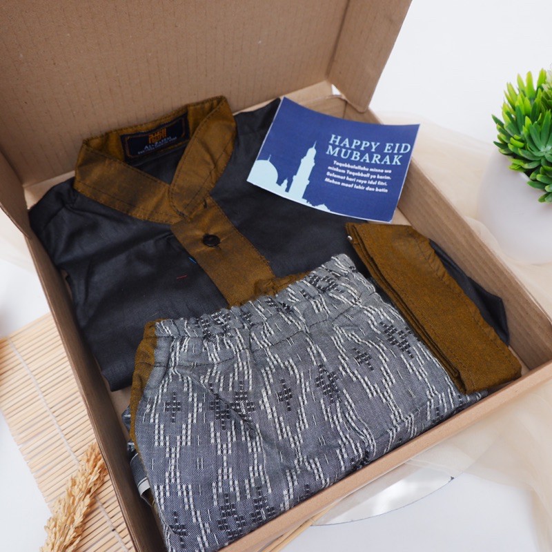 hampers anak cowok sarkoci sarung koko peci satu paket kado ulang tahun sunatan lebaran