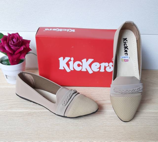 Sepatu Kickers Wanita Flat Shoes Kode B-20