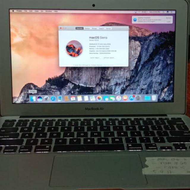 SALE..MIC AIR 11 IN 2015..RAM 4GB ..SSD 128 ..CORE I5 ..LAYAR WHITESPOT