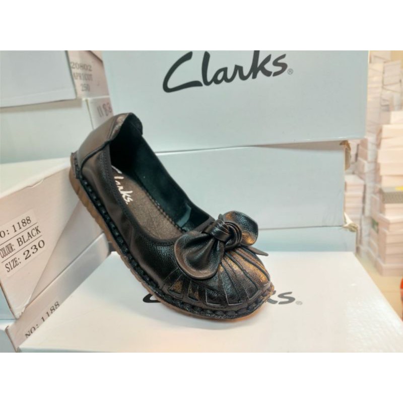 Clarks radial pita / Clarks flat / sepatu Clarks wanita