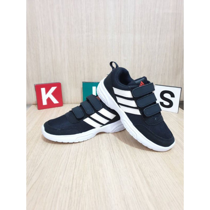 Sepatu ADIDAS KIDS Fashion Anak Sepatu Sneakers Anak Laki Laki Umur 3 Tahun Nyaman Dan Berkualitas