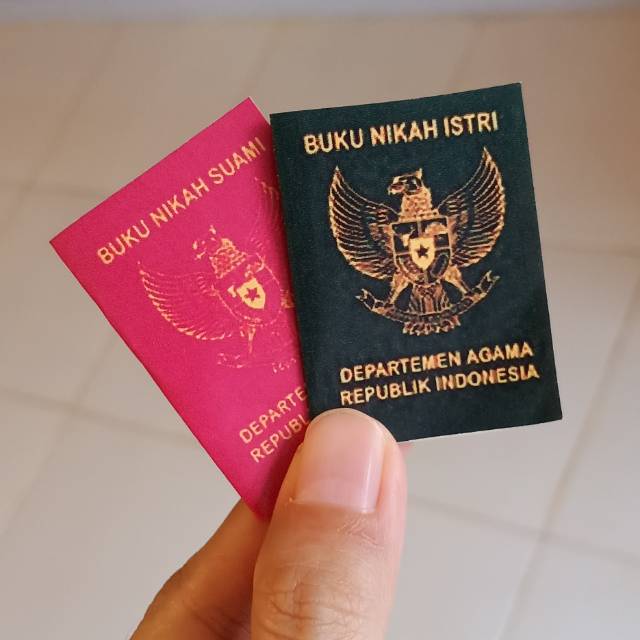 Buku nikah replika