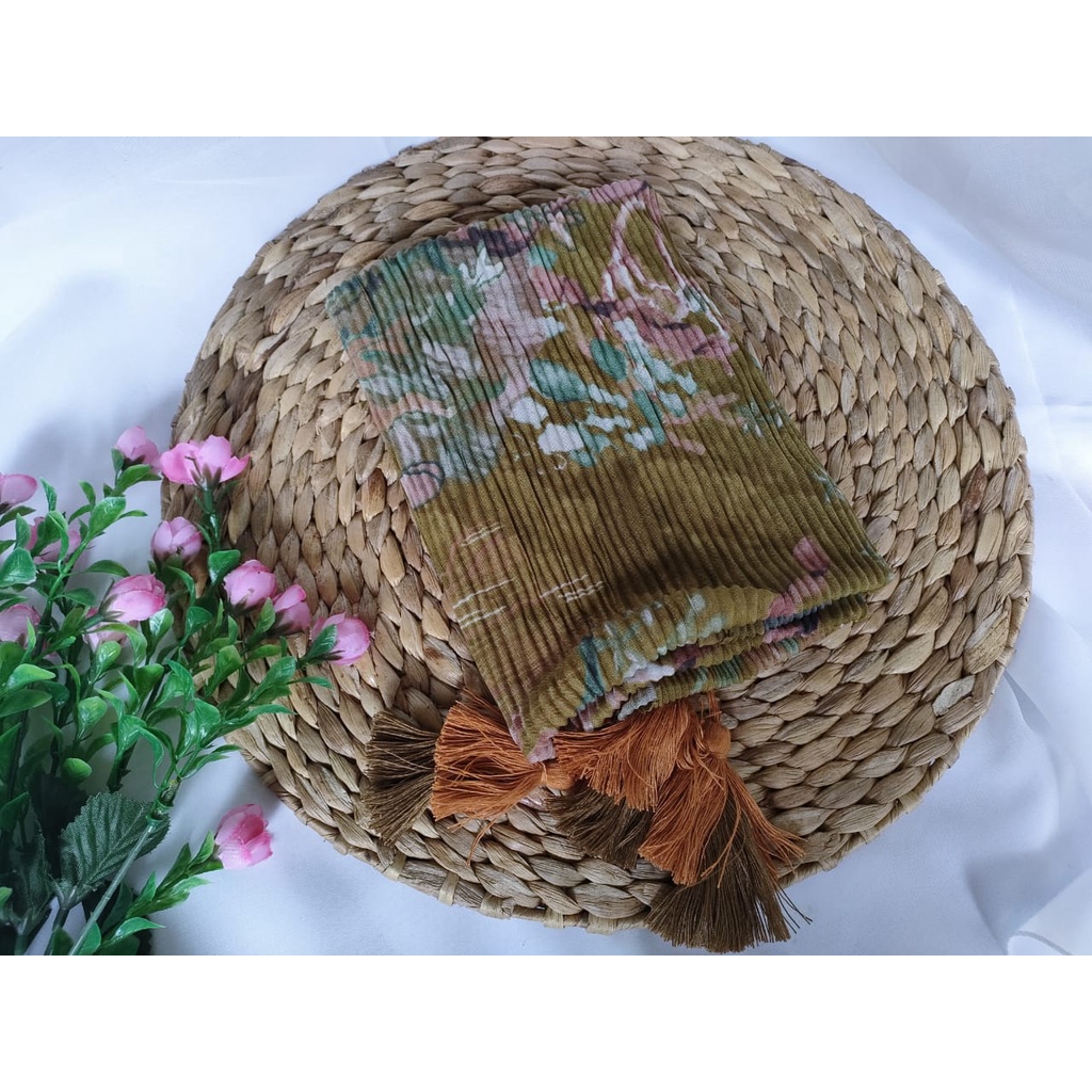 Segi Empat Plisket POM-POM Tassel Motif Cotton Voal/Denay Premium / Segi Empat Plisket Motif Terbaru