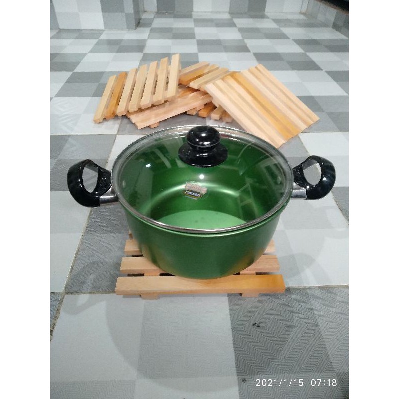 Tatakan Panci / Tatakan Piring /Tatakan Kayu Mahoni 20x20 cm / Tatakan Pot Bunga