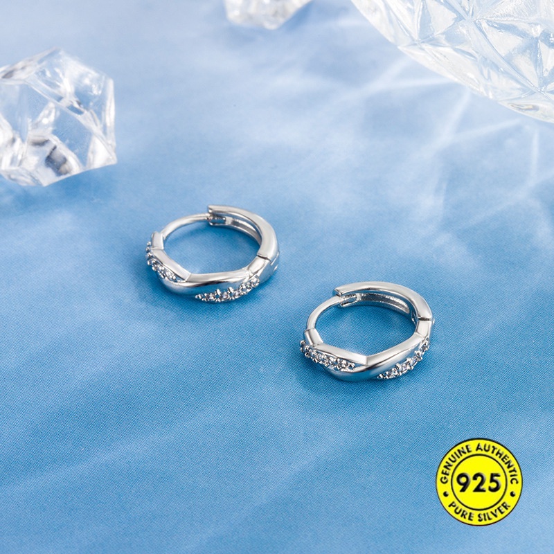 Anting Tusuk Sterling Silver 925 Desain Lilit Hias Berlian Gaya Retromewah Untuk Wanita