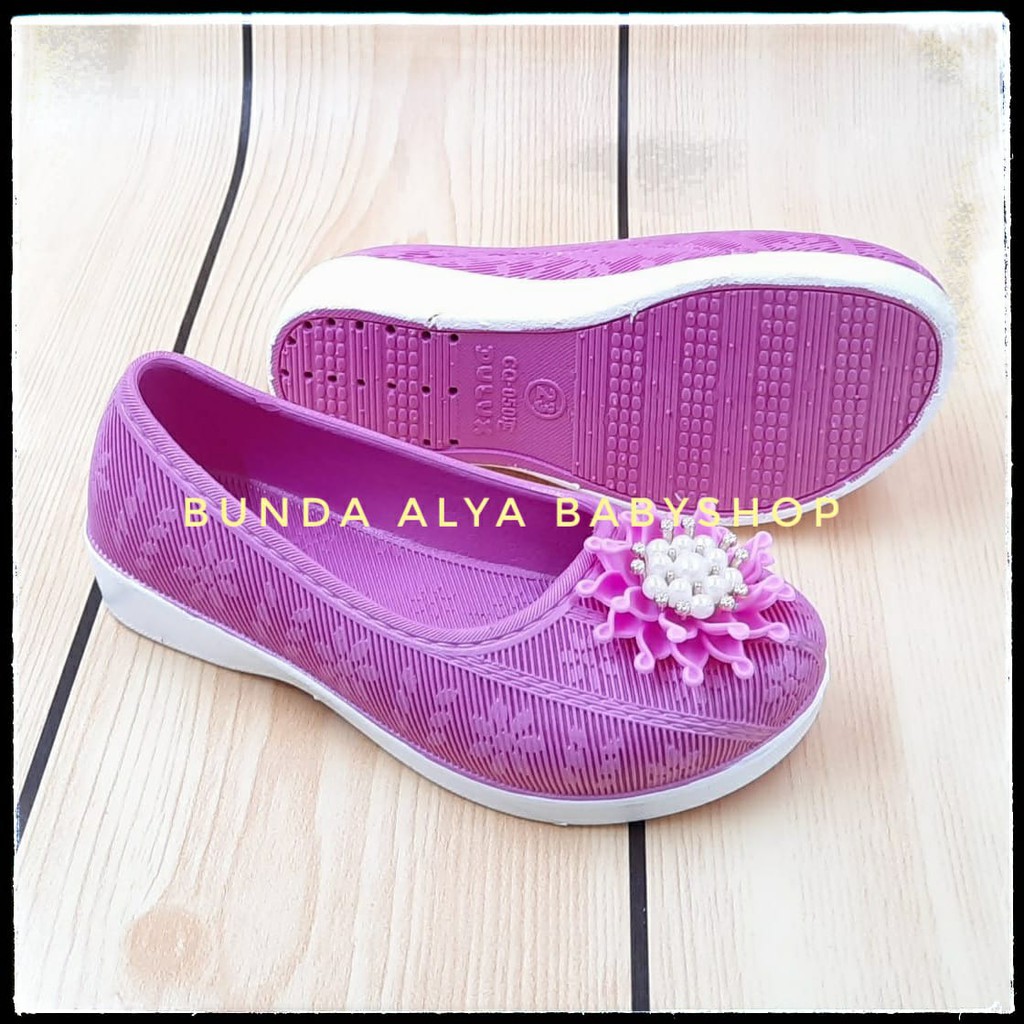 Sepatu Anak Perempuan Usia 1 Tahunan Size 20 - 21 Lentur - Sepatu Slip On Cewek Anti Licin PINK Karet Anti Licin