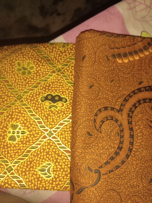 Kain Jarik Batik Solo Motif Sogan Babon Angrem