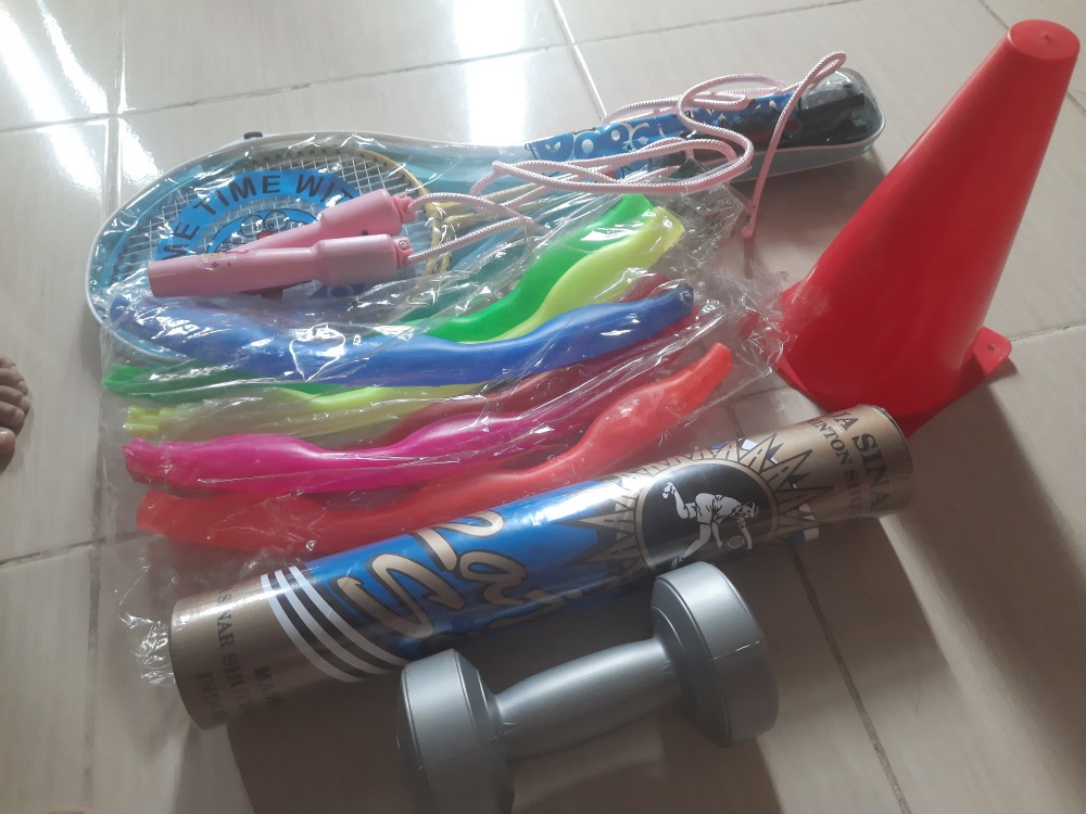 Hulahop Plastik Tanggung Isi 6 Bh
