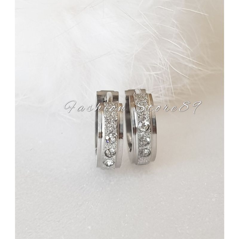 Baru Anting Jepit Titanium pasir Permata 3 Silver Gold Impor Kualitas terjamin antikarat selamanya