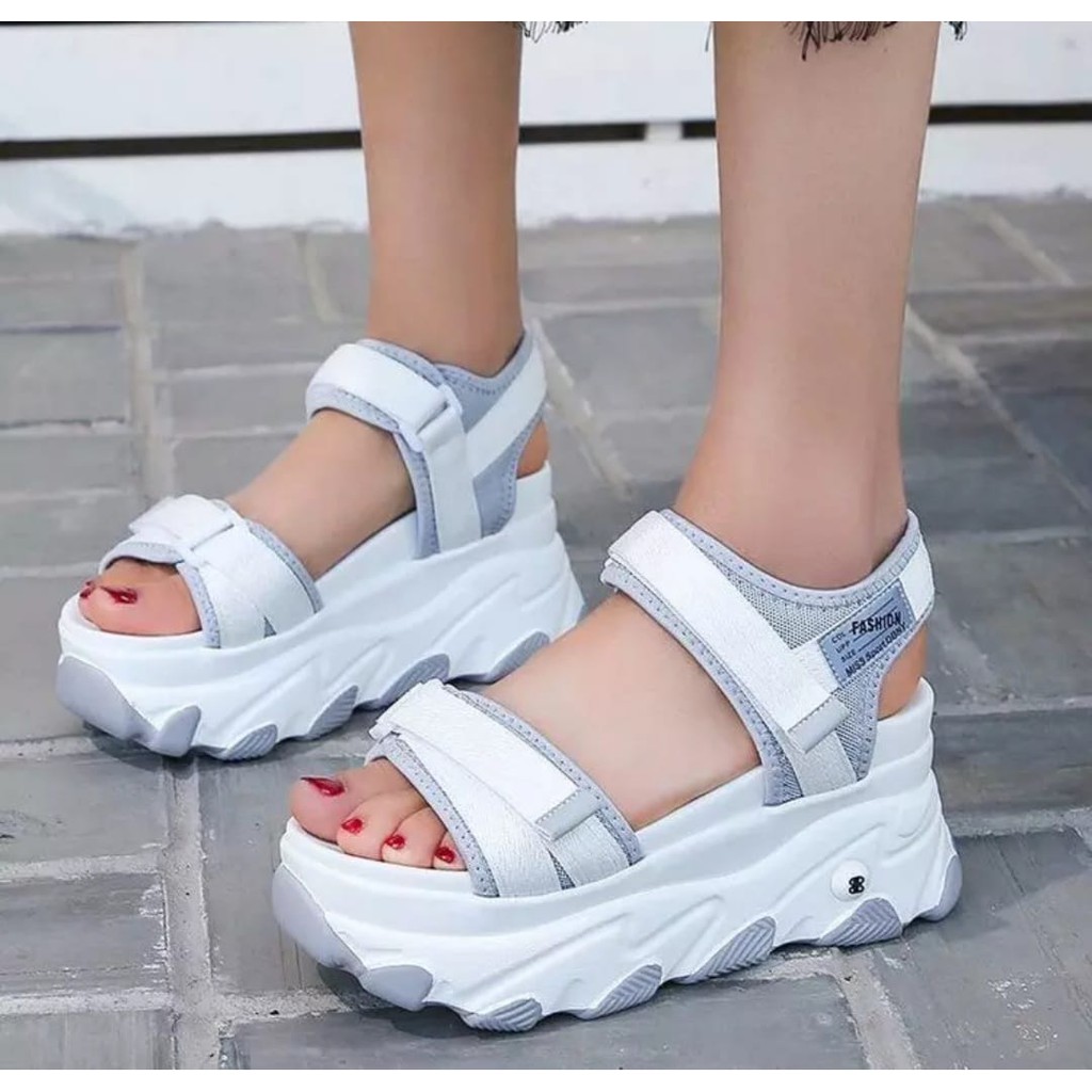 REIN SANDAL TALI FASHION WANITA HD90