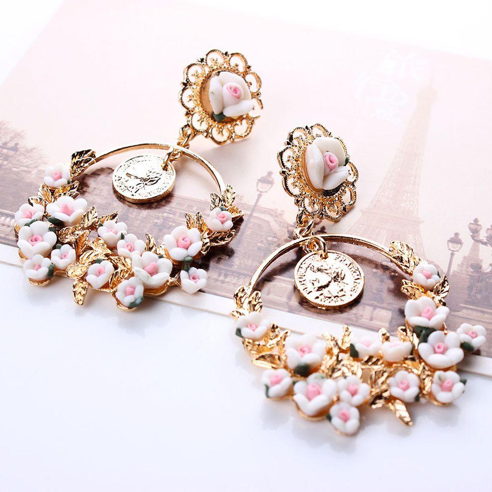 Needway Baroque Earrings Statement Earring Elegan Cantik Untuk Wanita Istana Perhiasan Kepribadian Lingkaran Cincin Retro Vintage Kristal Bunga Cabang