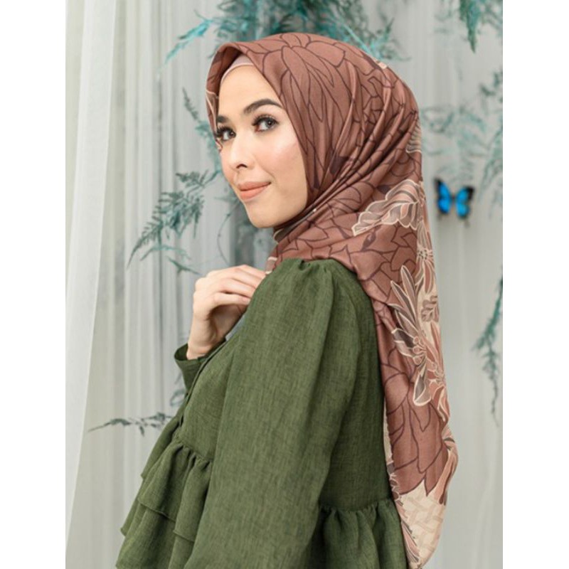 Wearing klamby Papillon Scarf signature