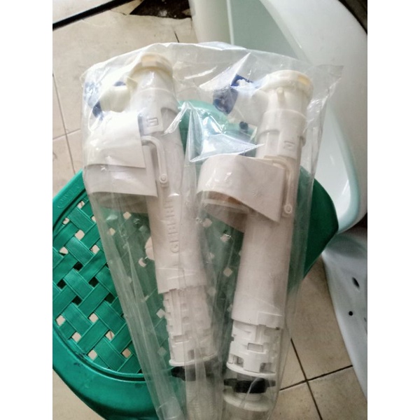 pelampung closet duduk Toto