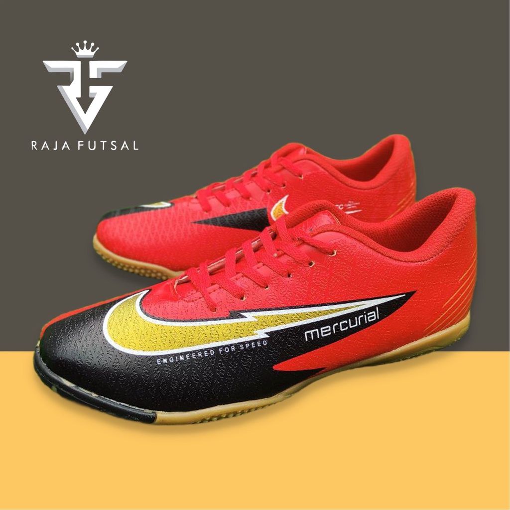 sepatu futsal pria accelerator lightspeed lII pro invinity swervo 2022 in lightspeed