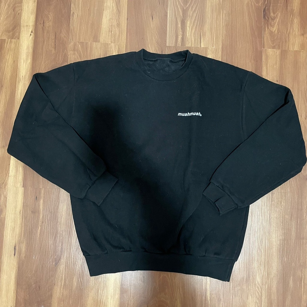 Muahmuah Crewneck