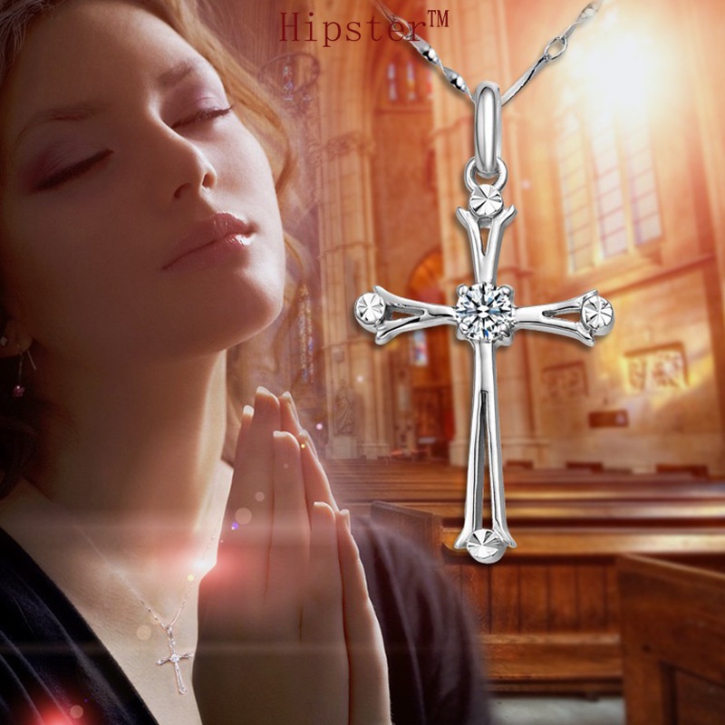 Hot Selling Fashion Trend Diamond Cross Pendant Necklace