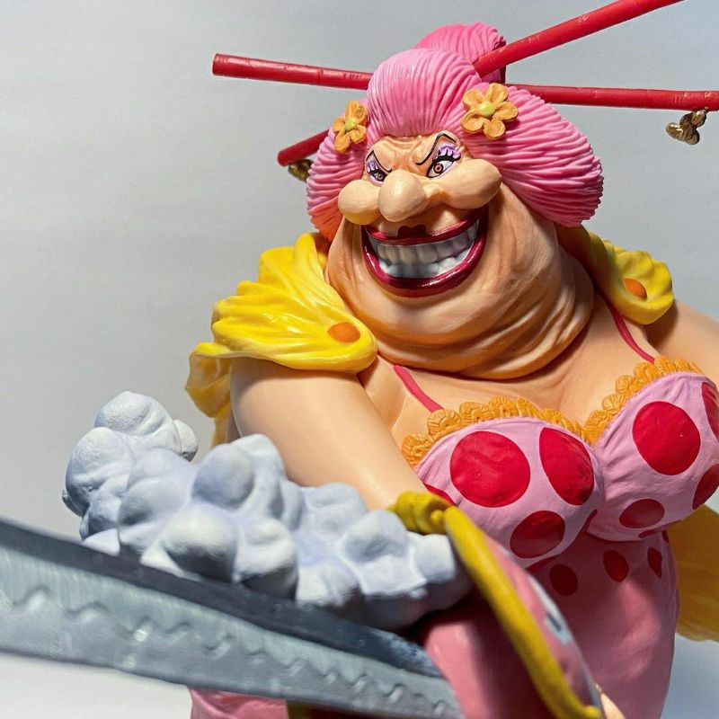 Action Figure Charlote Linlin Bigmom One Piece The Four Emperors Prize B