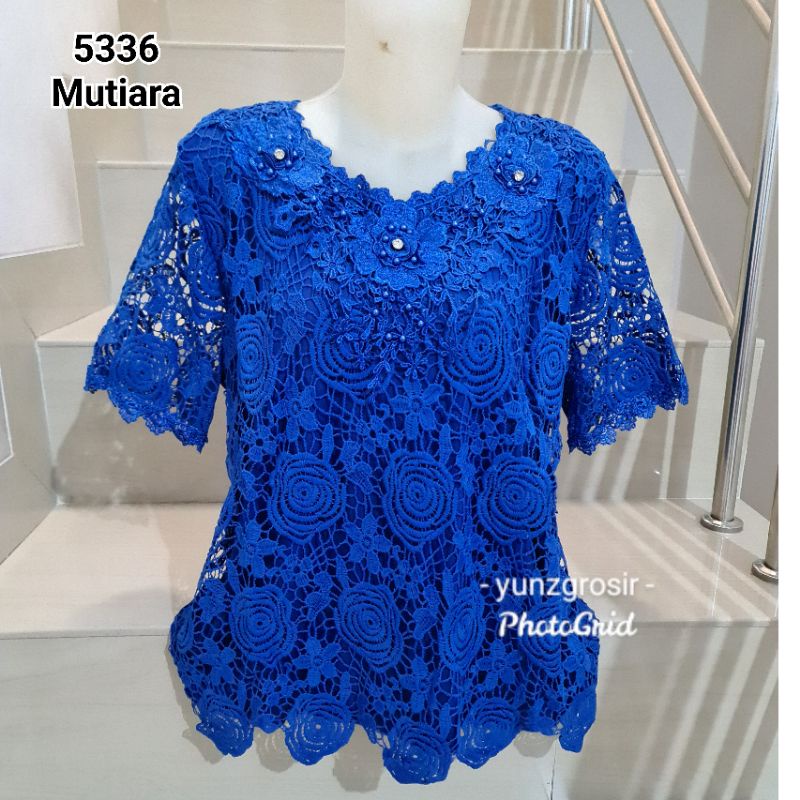 Blouse Brukat Putih, Hitam, Warna Tangan Pendek Import Size XL, 2XL, 3XL-3