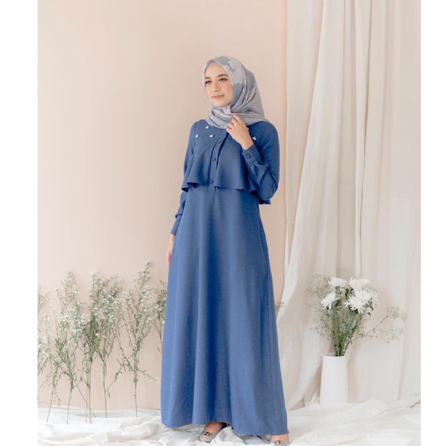 AVA DRESS WEARING KLAMBY