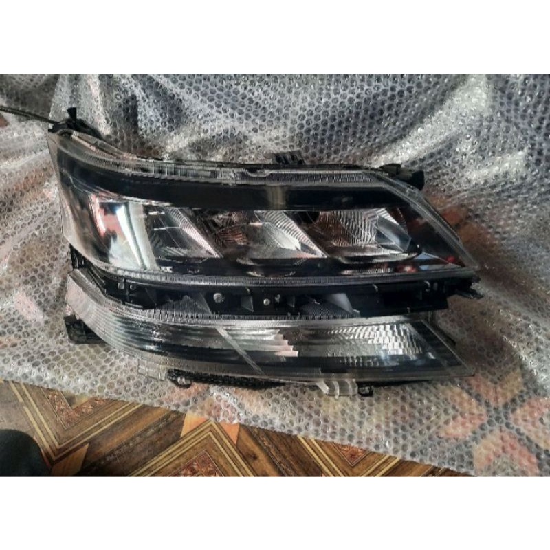 Lampu depan Headlam grand new avanza xenia velos facelift 2016 2017 2018 2019 2020 2021